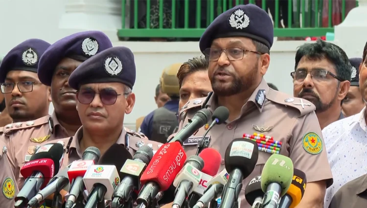 নিষিদ্ধ দলের নাশকতার পরিকল্পনা নস্যাৎ করা হয়েছে: ডিএমপি কমিশনার