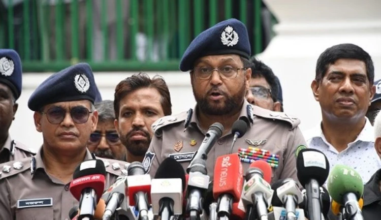 আশুরায় রাজধানীতে নিশ্ছিদ্র নিরাপত্তা ও ট্রাফিক নির্দেশনা ডিএমপির