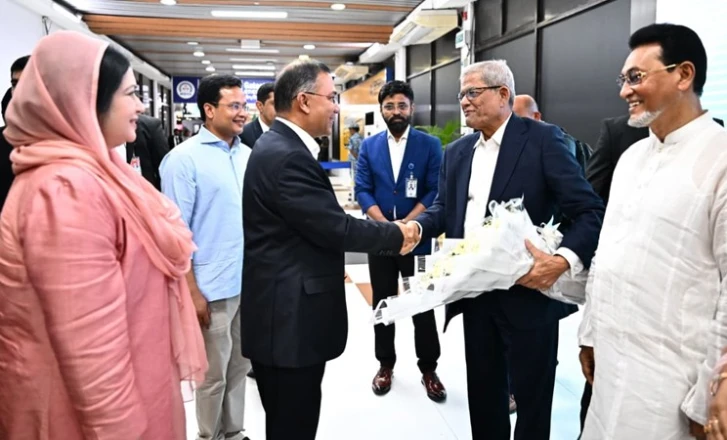 ছয় দিনের প্রথম বিদেশ সফর শেষে দেশে ফিরলেন প্রধানমন্ত্রী