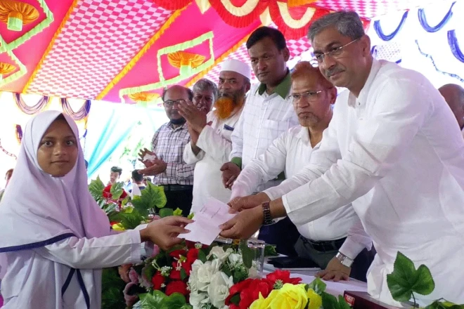 দক্ষ মানবসম্পদ গড়তে মাধ্যমিক পর্যায়ে কারিগরি শিক্ষায় সর্বোচ্চ অগ্রাধিকার: পানিসম্পদমন্ত্রী
