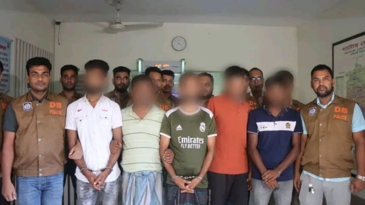 নাটোরে চোরচক্রের ৬ সদস্য গ্রেফতার, মালামাল উদ্ধার