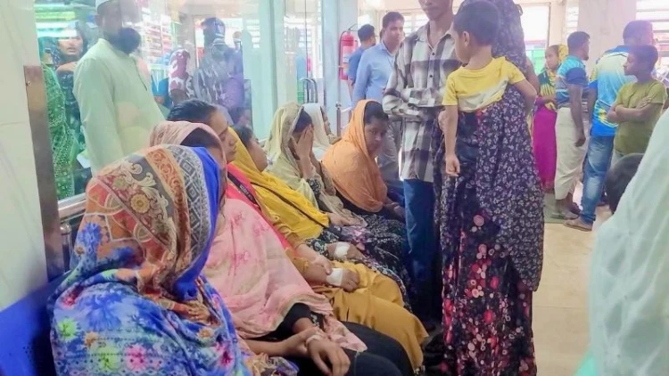 গাজীপুরে অর্ধশতাধিক পোশাক শ্রমিক অসুস্থ