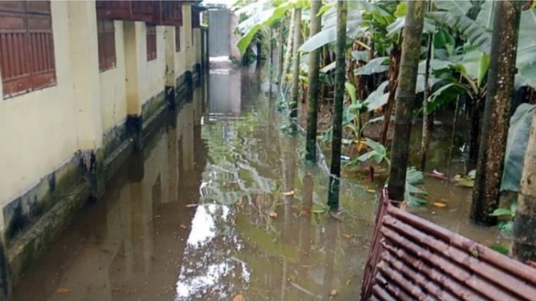পীরগাছায় আট কোটির ড্রেনেও মিলছে না সুফল