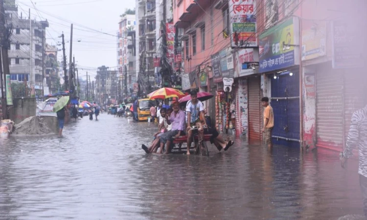 ঢাকায় আজ সারাদিন থেমে থেমে বৃষ্টির পূর্বাভাস