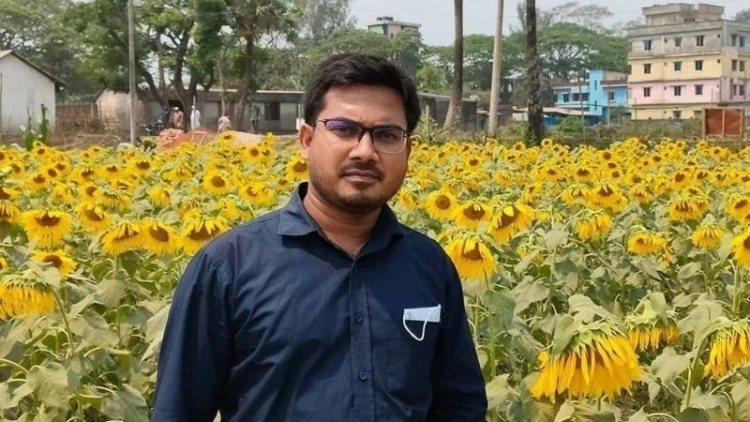 নোয়াখালীতে সড়ক দুর্ঘটনায় কৃষি কর্মকর্তা নিহত