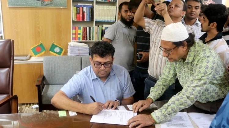 গোবিপ্রবির নবনিযুক্ত উপাচার্যের ব্যতিক্রমী উদ্যোগ: নিলেন না ফুলেল শুভেচ্ছা