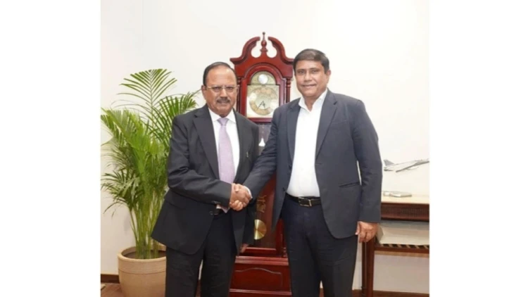 নয়াদিল্লিতে অজিত দোভালের সঙ্গে বৈঠক করলেন এ কে এম শামছুল ইসলাম
