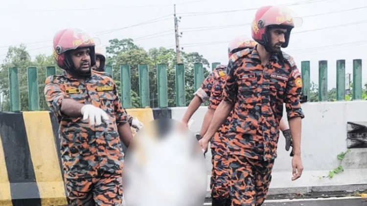 শ্রীনগরে বাসের ধাক্কায় নারী নিহত
