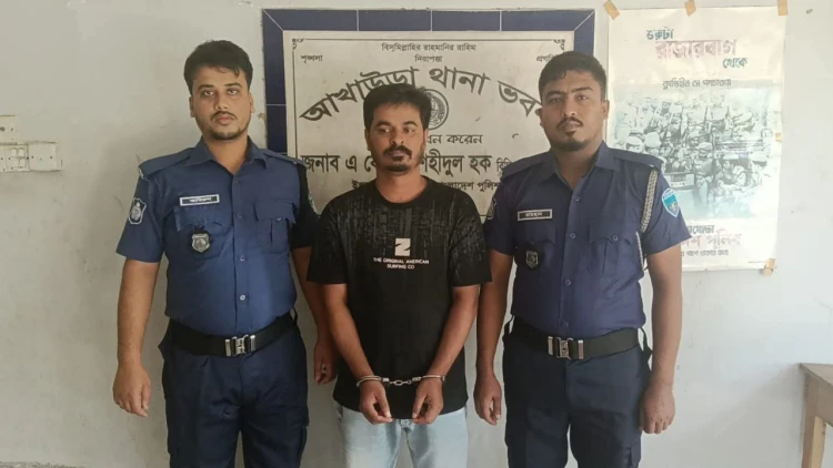 আখাউড়ায় বিস্ফোরক মামলার আসামি ছাত্রলীগ নেতা রাসেল গ্রেপ্তার
