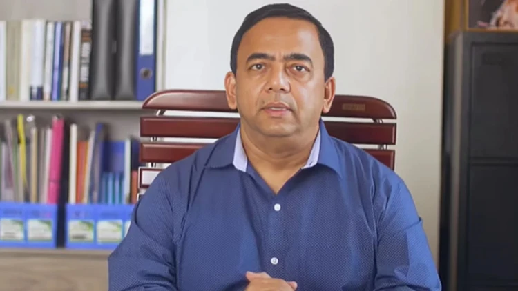 দুবাইয়ের কারাগার থেকে শর্তসাপেক্ষে জামিনে মুক্ত সাবেক আইজিপি বেনজীর