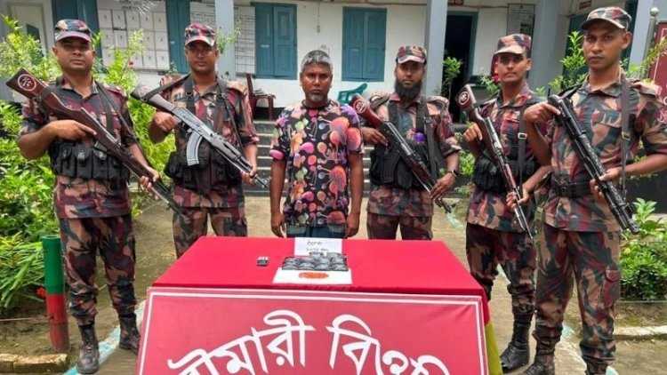 জামালপুরে ইয়াবা ও মদসহ আটক ১
