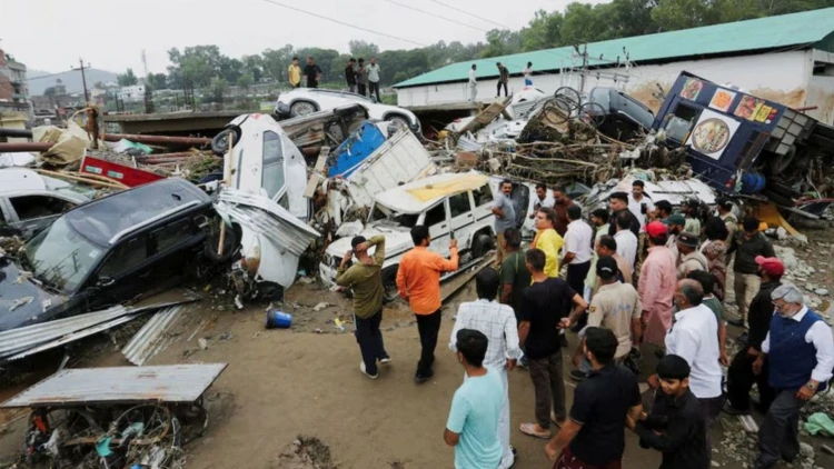 দক্ষিণ ভারতে ভারী বর্ষণে ভয়াবহ বন্যা: ১৪ জনের মৃত্যু