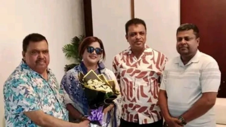 এমপি ফাহমিদা হককে খুলনা বিএনপির ফুলেল শুভেচ্ছা