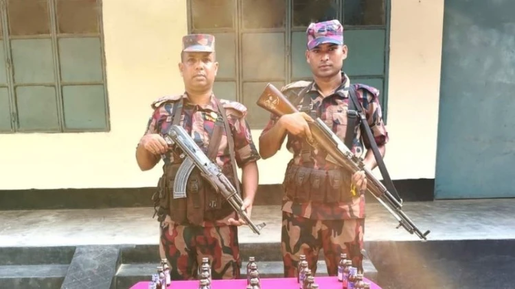 দিনাজপুরে অভিযানে ট্যাপেন্টাডল ও ফেনসিডিল উদ্ধার