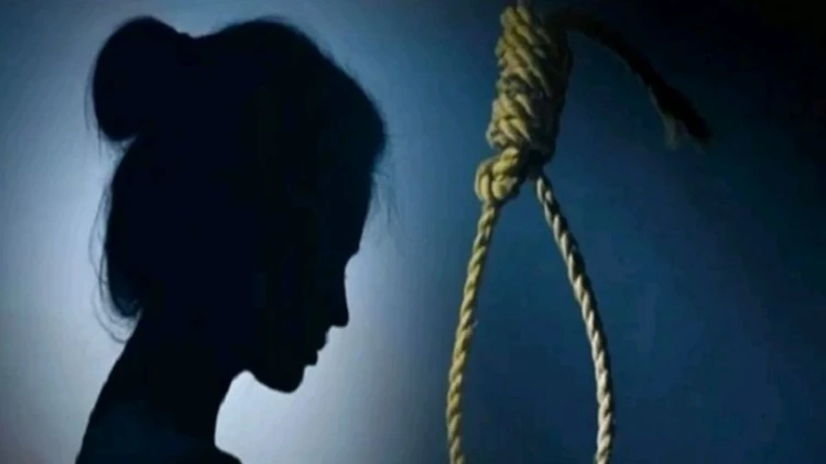 গজারিয়ায় গৃহবধূর ঝুলন্ত লাশ উদ্ধার