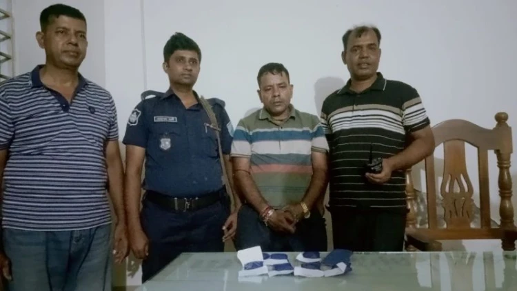 সোনারগাঁওয়ে ইয়াবাসহ শীর্ষ মাদক কারবারি গ্রেপ্তার