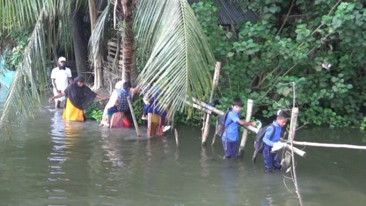 কচুয়ায় ২৮ লাখের কালভার্টে নেই ওঠার পথ, ক্ষুব্ধ গ্রামবাসী