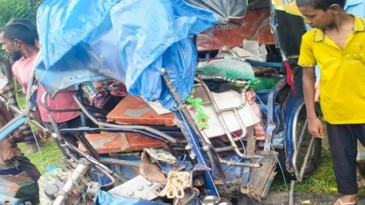 ঠাকুরগাঁওয়ে ত্রিমুখী সংঘর্ষে দুই নারী নিহত