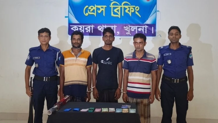 কয়রায় ইয়াবাসহ ৩ মাদক কারবারি গ্রেপ্তার