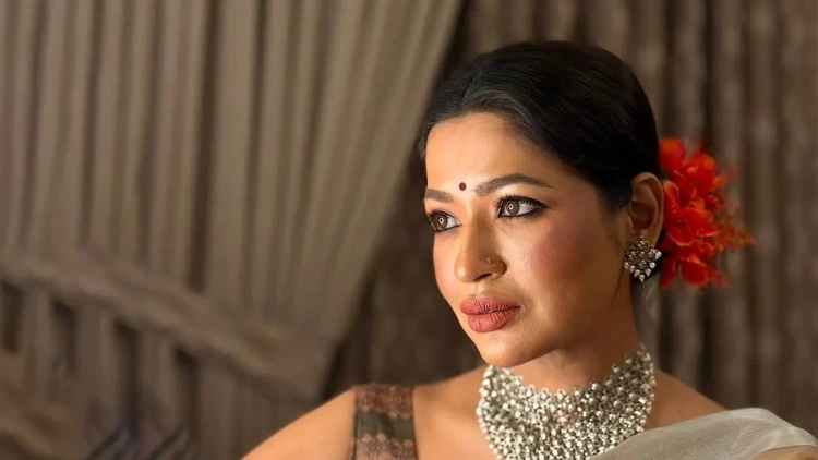 ভেনিসে হামলা ও লাঞ্ছনার ঘটনায় মামলা করলেন অভিনেত্রী বাঁধন