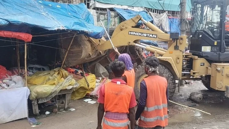 সোনারগাঁওয়ে সহস্রাধিক অবৈধ স্থাপনা উচ্ছেদ