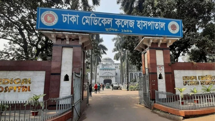 যাত্রাবাড়ীতে ৭ তলা ভবন থেকে পড়ে রাজমিস্ত্রির করুণ মৃত্যু