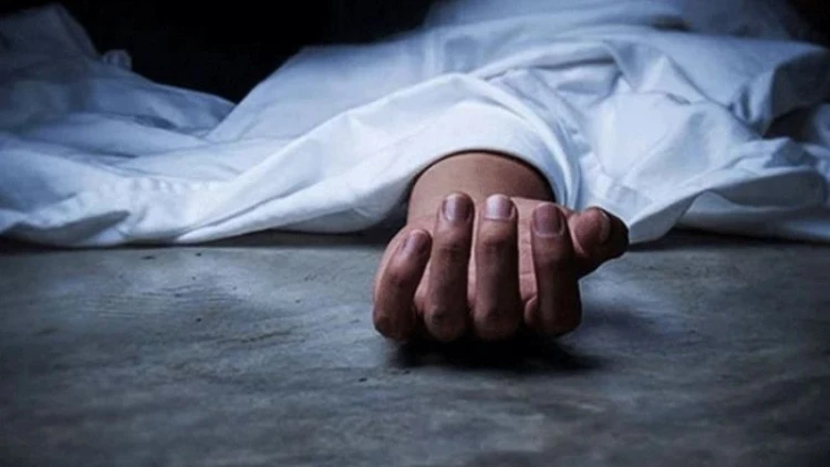 দৌলতপুরে মাঠ থেকে অজ্ঞাত যুবকের লাশ উদ্ধার