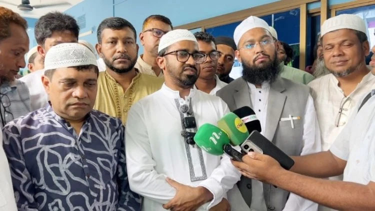 হেফাজতের কাছ থেকে জামায়াতের শেখা উচিত: রাশেদ খাঁন