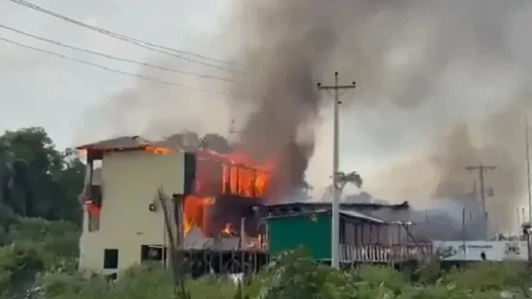 কক্সবাজারের ইনানীতে টুপটুপ রিসোর্টে ভয়াবহ আগুন: নিহত বেড়ে ৯, আহত ৬