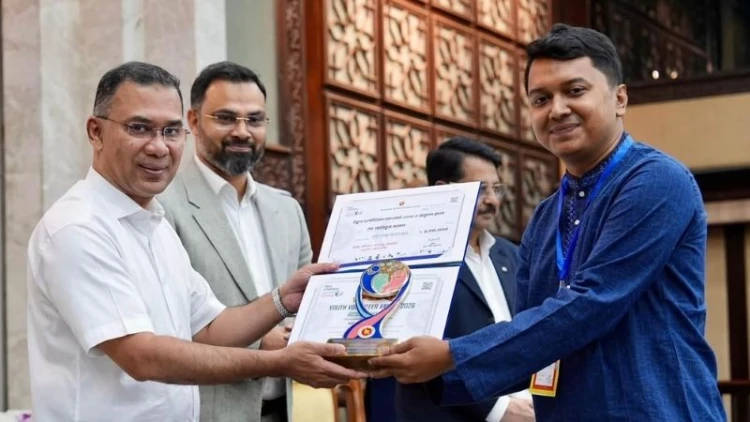 জাতীয় সম্মাননায় ভূষিত বরিশালের তরুণ সংগঠক আরিফুর রহমান