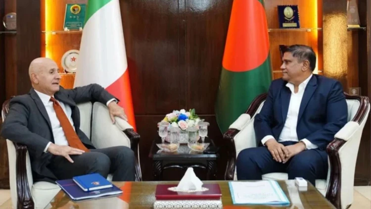 প্রধানমন্ত্রীর প্রতিরক্ষা উপদেষ্টার সঙ্গে ইতালির রাষ্ট্রদূতের সৌজন্য সাক্ষাৎ