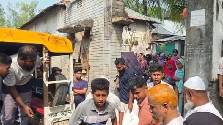 নারায়ণগঞ্জে ট্রাক-অটোরিকশা সংঘর্ষে নিহত ২