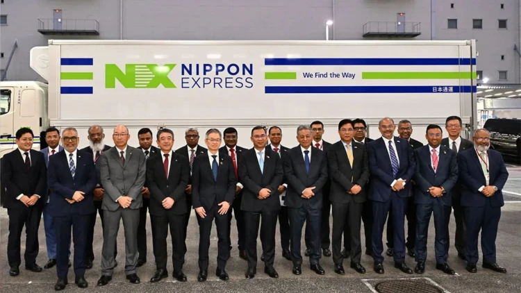 জাপানে নিটসু লজিস্টিকস হাব পরিদর্শন করলেন প্রধানমন্ত্রী